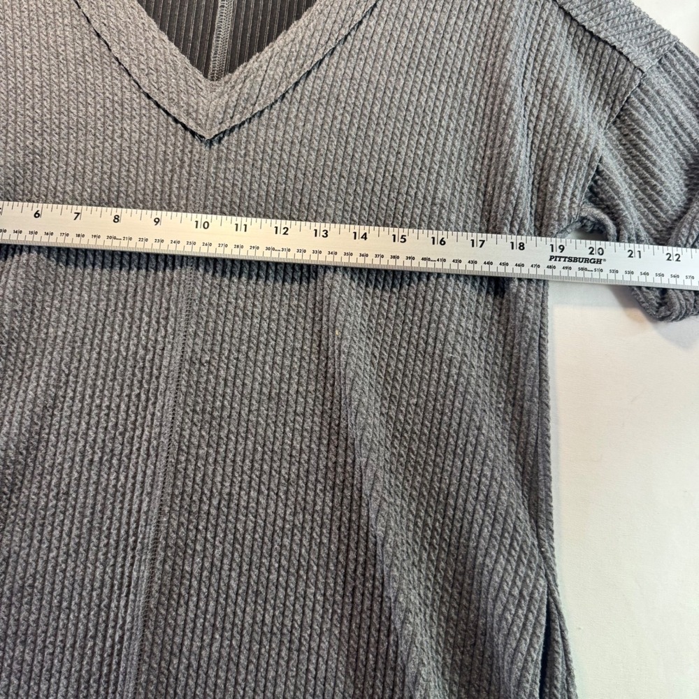 New In Charcoal Grey Waffle Knit V-Neck Tunic Top ND30196 Small - Picture 6 of 6
